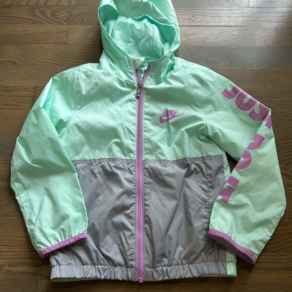 USED Nike Girls Light Jacket size 6X - Picture 1 of 4